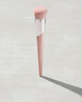 Kabuki-Buff Foundation Brush 115